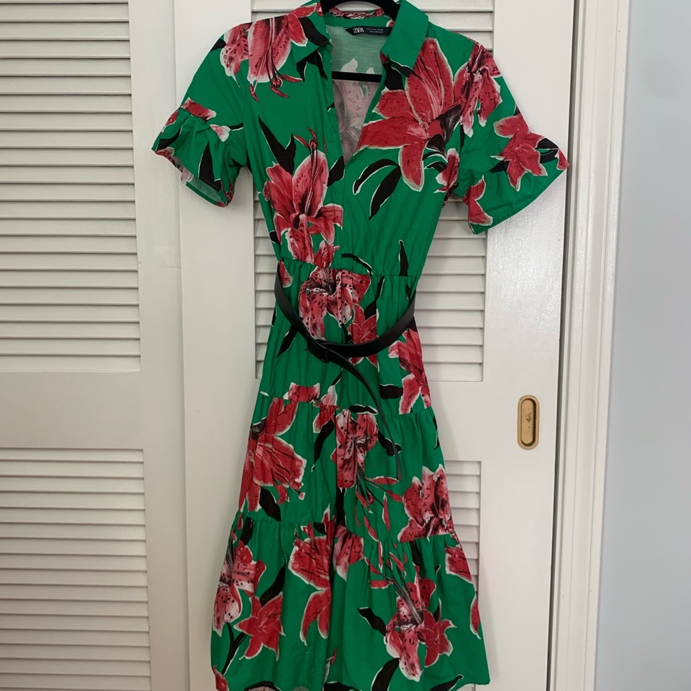 Zara Floral Print belted dress
